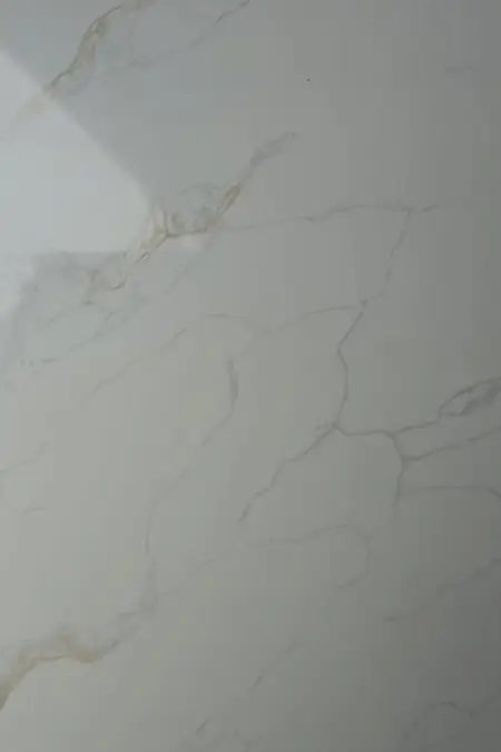 Calacatta Biella Quartz slab