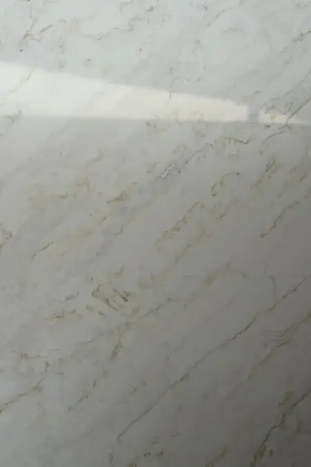 Calacatta Vienna Gold Quartz slab